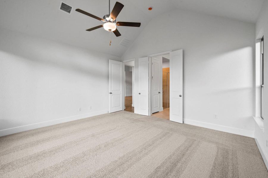 Spacious, unfurnished interior of a new home in Bridgeland 55', Cypress (Image 30).