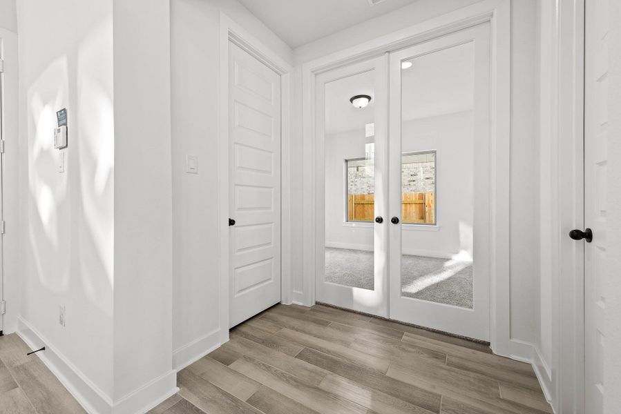 Representative image. Features, specifications, selections and colors may vary. Representative image. Features, specifications, selections and colors may vary.