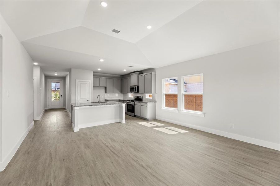 15. 2020 Jasper - Dining (3)