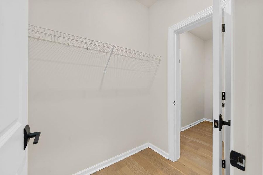 Spacious, unfurnished interior of a new home in , Alpharetta (Image 20).