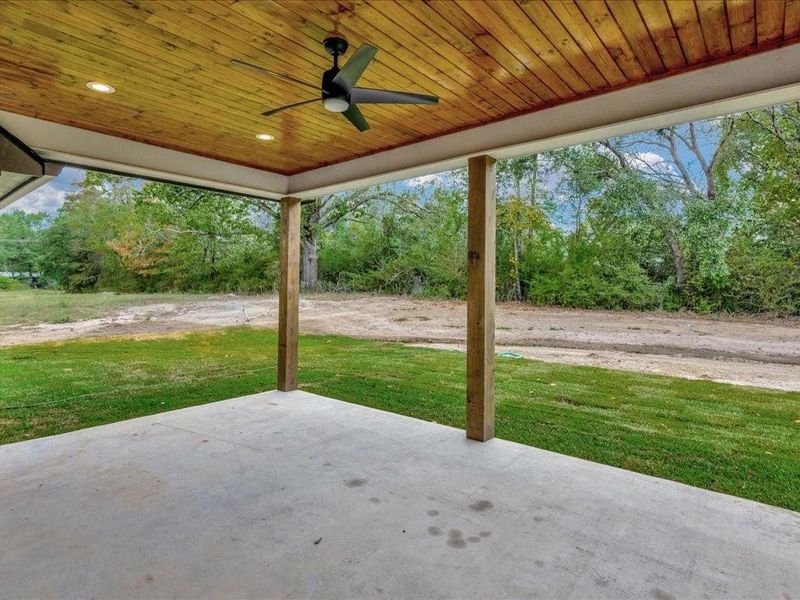 Exterior details and patio area of a home in , Lufkin (Image 2). Exterior details and patio area of a home in , Lufkin (Image 2).