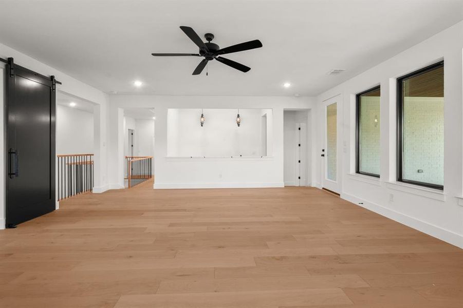 Spacious, unfurnished interior of a new home in , Arlington (Image 22).