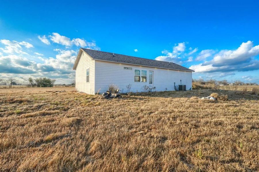 Exterior details and patio area of a home in , Wills Point (Image 1). Exterior details and patio area of a home in , Wills Point (Image 1).