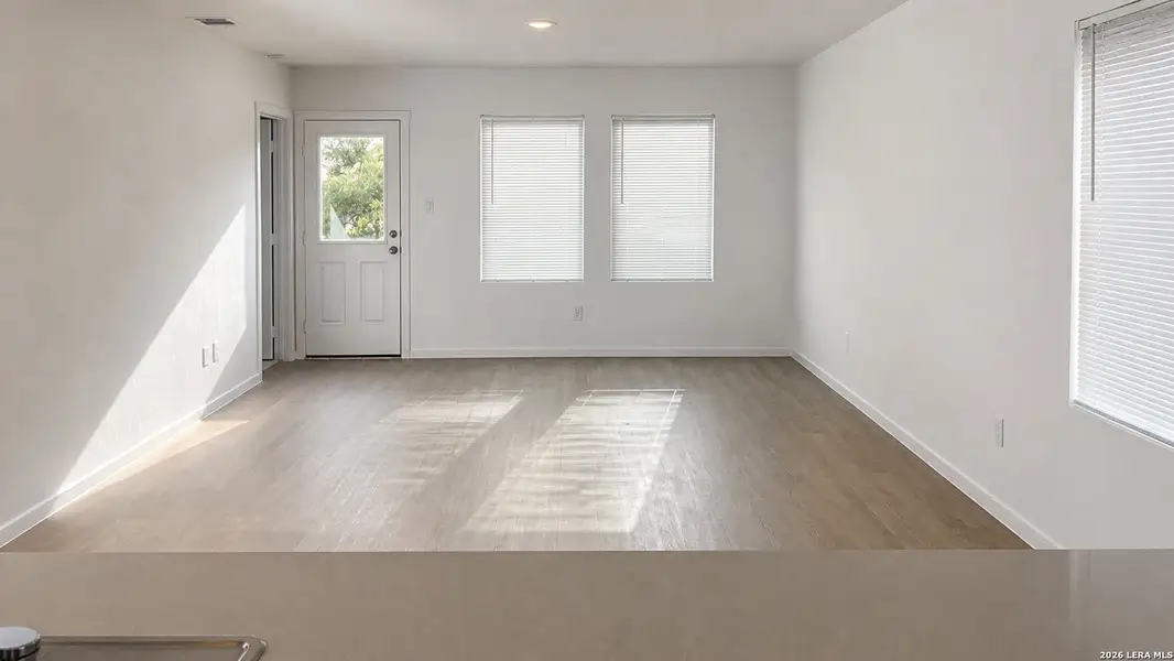 Spacious, unfurnished interior of a new home in Landon Ridge, San Antonio (Image 10). Spacious, unfurnished interior of a new home in Landon Ridge, San Antonio (Image 10).