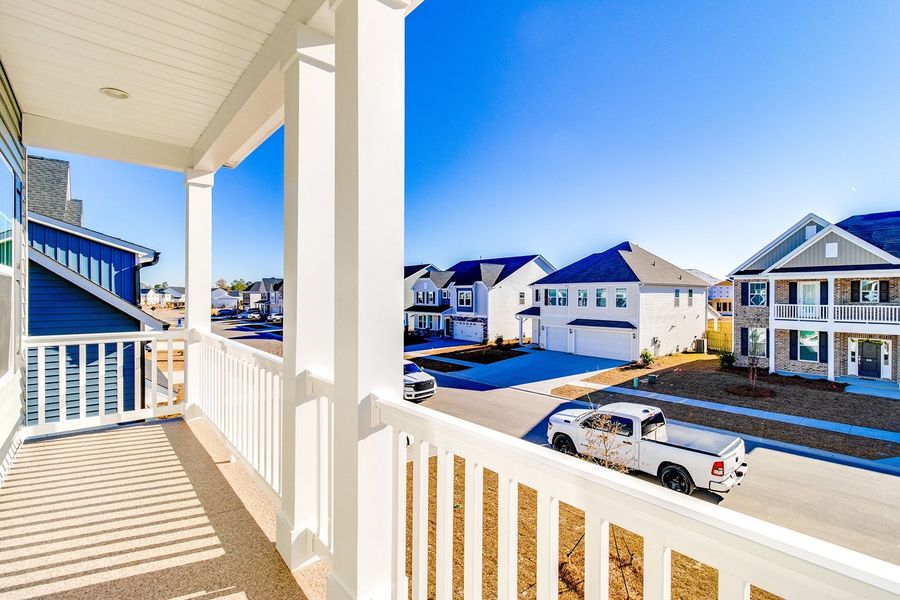 Exterior details and patio area of a home in Hendrix Farms, Lexington (Image 3).