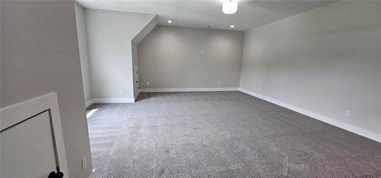 Spacious, unfurnished interior of a new home in , Loganville (Image 42). Spacious, unfurnished interior of a new home in , Loganville (Image 42).