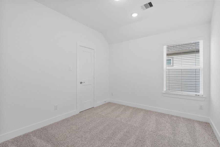 Spacious, unfurnished interior of a new home in Sienna, Missouri City (Image 10). Spacious, unfurnished interior of a new home in Sienna, Missouri City (Image 10).