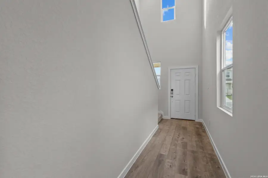 Spacious, unfurnished interior of a new home in Applewhite Meadows, San Antonio (Image 24).