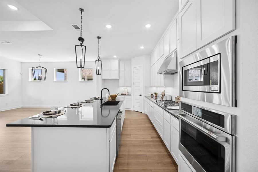 Furnished interior view inside a new home in Terraces – Classics, Rockwall (Image 12). Furnished interior view inside a new home in Terraces – Classics, Rockwall (Image 12).