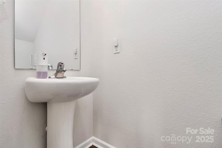 Close-up of interior finishes inside a home in Creedmore Hills, Charlotte (Image 21). Close-up of interior finishes inside a home in Creedmore Hills, Charlotte (Image 21).