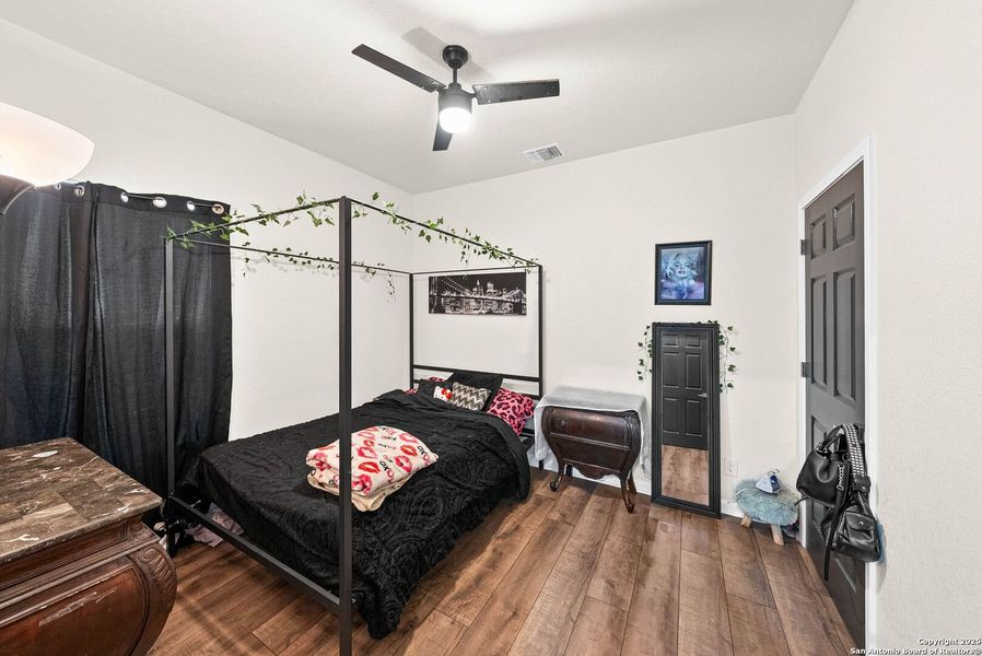 Furnished interior view inside a new home in , San Antonio (Image 14). Furnished interior view inside a new home in , San Antonio (Image 14).