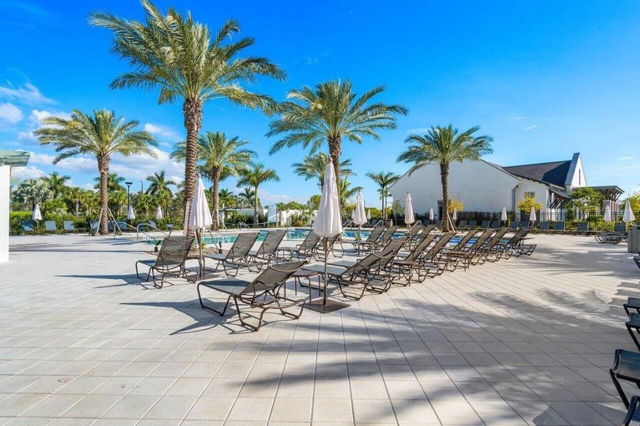 049-5699MacoonWy-Westlake-FL-33470-SMALL