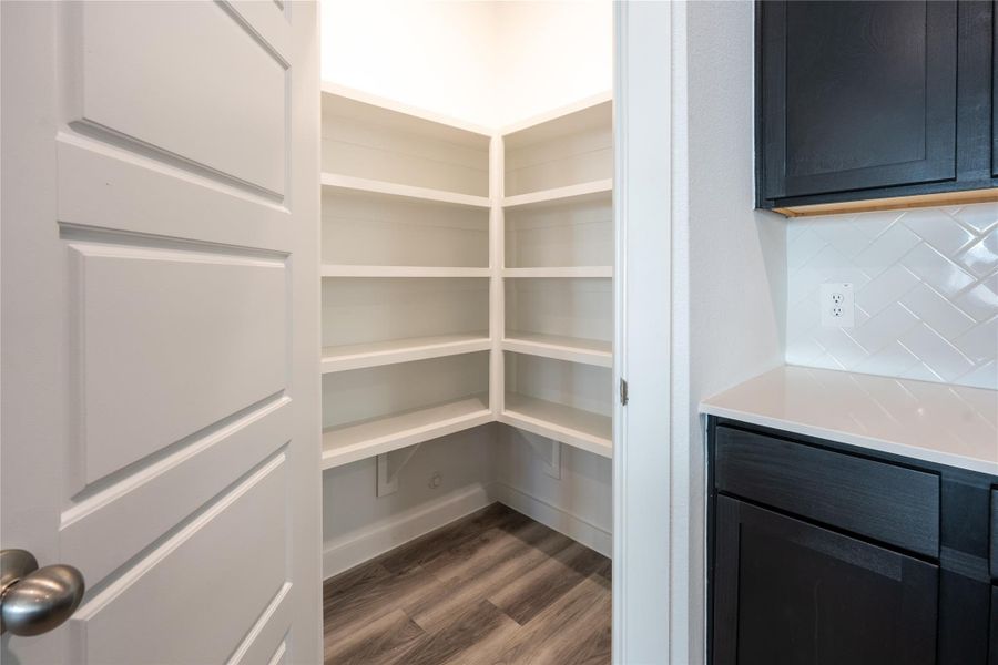 Image 37 of a home in City Gate.