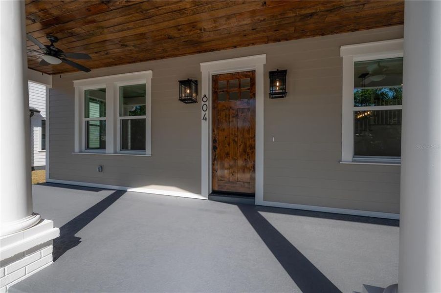 Exterior details and patio area of a home in , Tampa (Image 29).