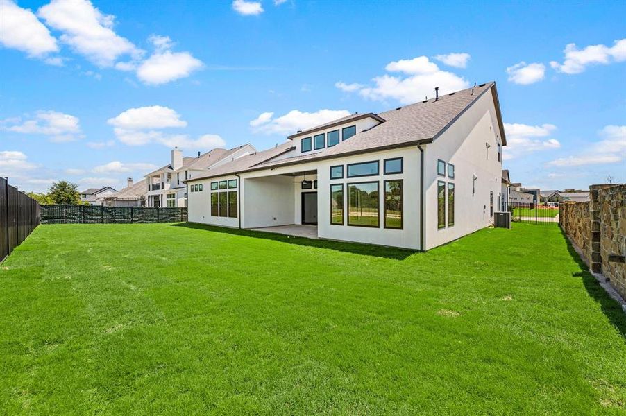 Front exterior of a new home in Montclair, Prosper, TX, highlighting curb appeal (Image 21). Front exterior of a new home in Montclair, Prosper, TX, highlighting curb appeal (Image 21).