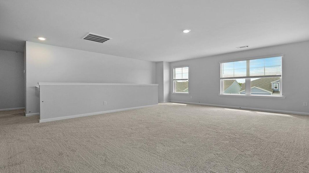 Spacious, unfurnished interior of a new home in Lakeview at Kitfield, Moncks Corner (Image 31).