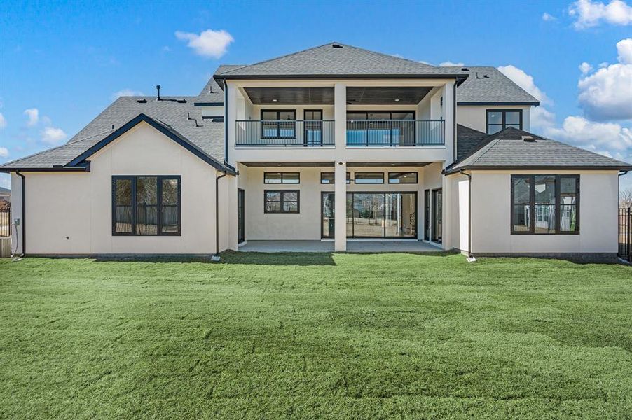 Exterior details and patio area of a home in Montclair, Prosper (Image 26).