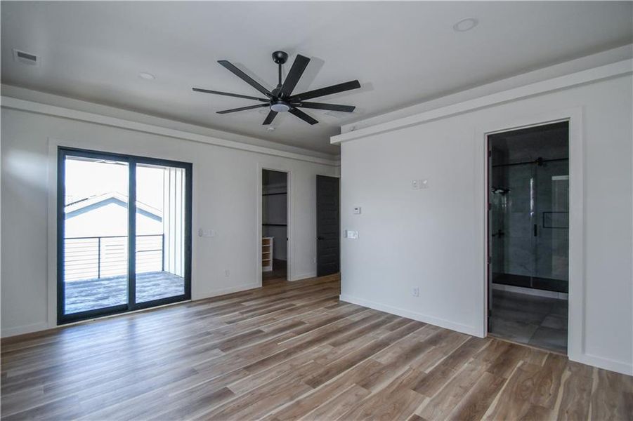 Spacious, unfurnished interior of a new home in , Atlanta (Image 63).