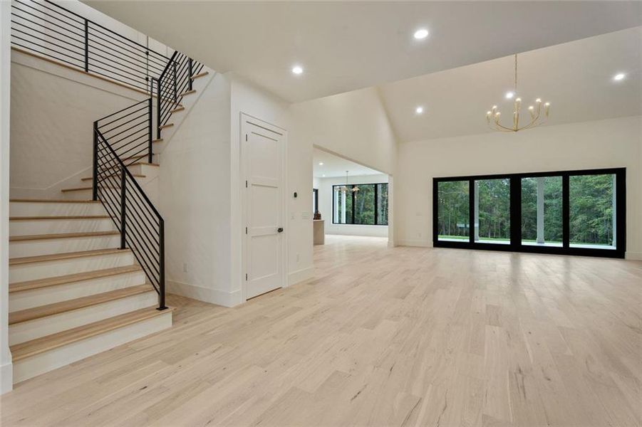 Spacious, unfurnished interior of a new home in , Alpharetta (Image 24).