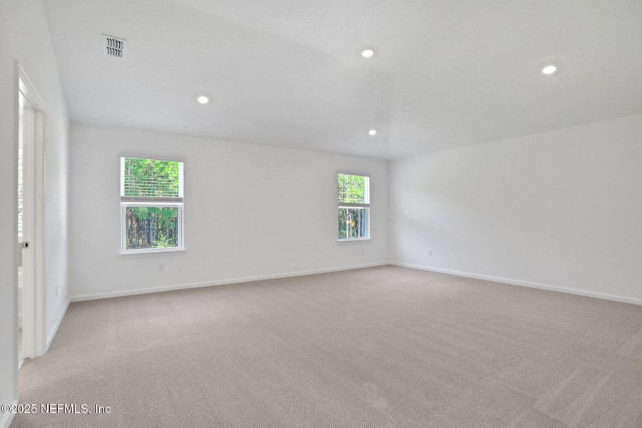 Spacious, unfurnished interior of a new home in Silver Landing at SilverLeaf, St. Augustine (Image 34). Spacious, unfurnished interior of a new home in Silver Landing at SilverLeaf, St. Augustine (Image 34).