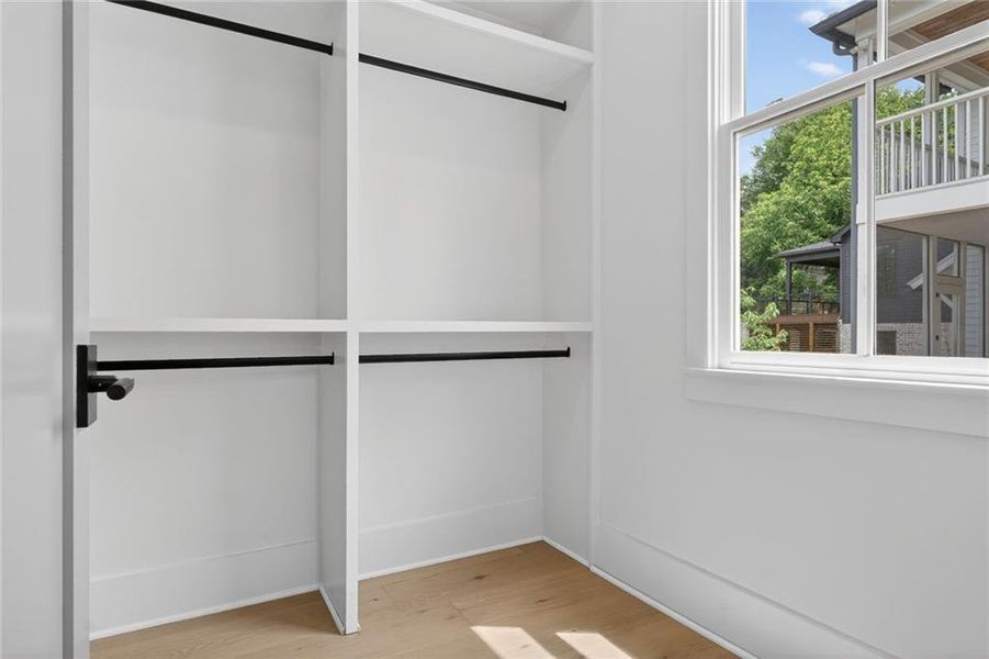 Spacious, unfurnished interior of a new home in , Roswell (Image 26).