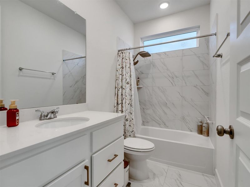Furnished interior view inside a new home in Tompkins Reserve, Katy (Image 10).