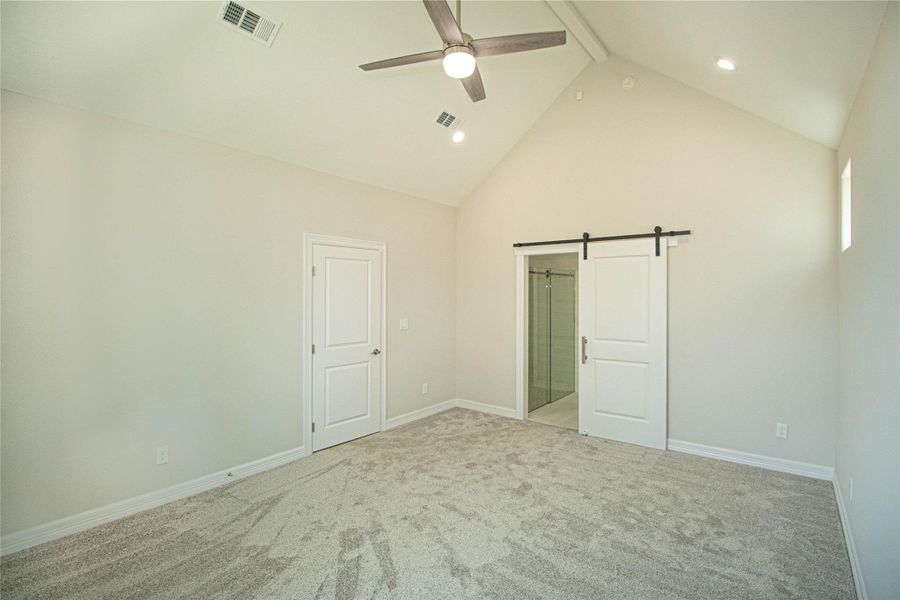 Spacious, unfurnished interior of a new home in , Livingston (Image 24).
