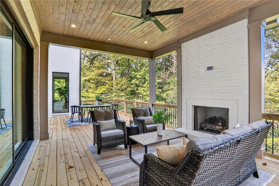 Exterior details and patio area of a home in , Brookhaven (Image 27).