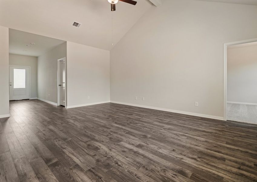 Spacious family room with vaulted ceiling Spacious family room with vaulted ceiling