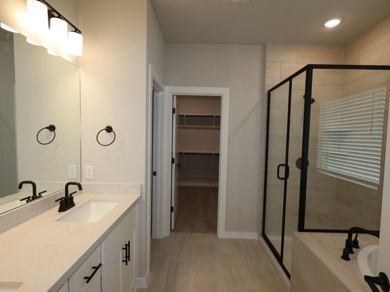 Furnished interior view inside a new home in Edgewood, Leander (Image 15). Furnished interior view inside a new home in Edgewood, Leander (Image 15).