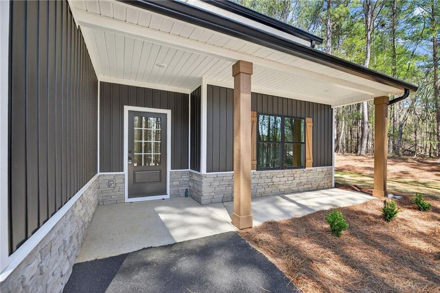 Exterior details and patio area of a home in , Tallapoosa (Image 28).