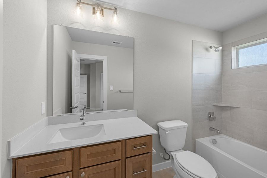 Furnished interior view inside a new home in Briarwood Crossing, Rosenberg (Image 13).