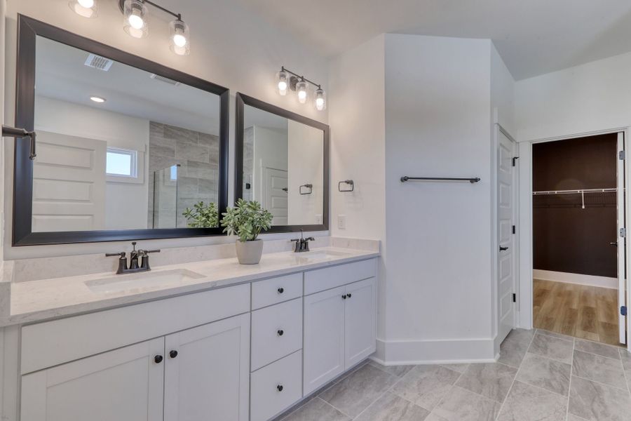 Representative furnished interior of a home built from the Vanderbilt by Pulte Homes in Indigo Bay, Myrtle Beach (Image 28).