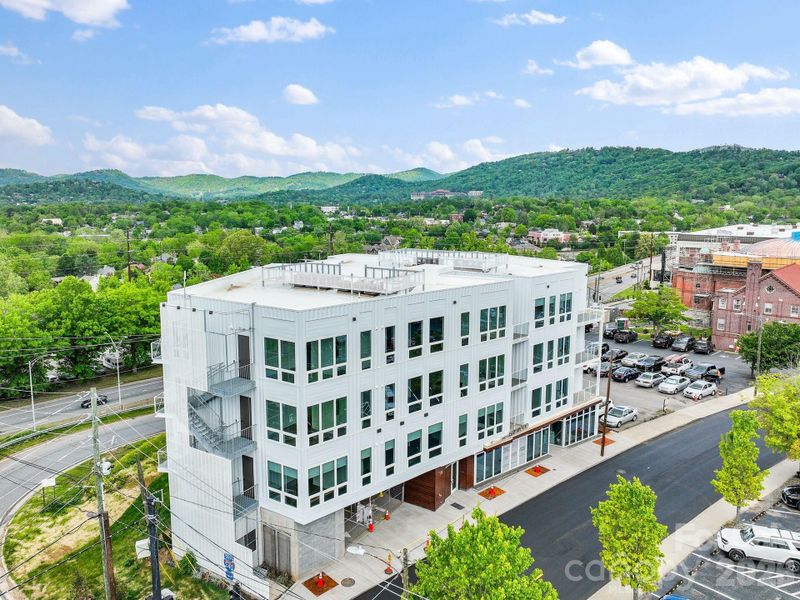 Condo located in Asheville, NC showcasing its design and architecture (Image 4).