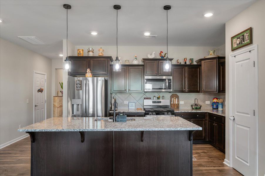 Furnished interior view inside a new home in , Ravenel (Image 16).