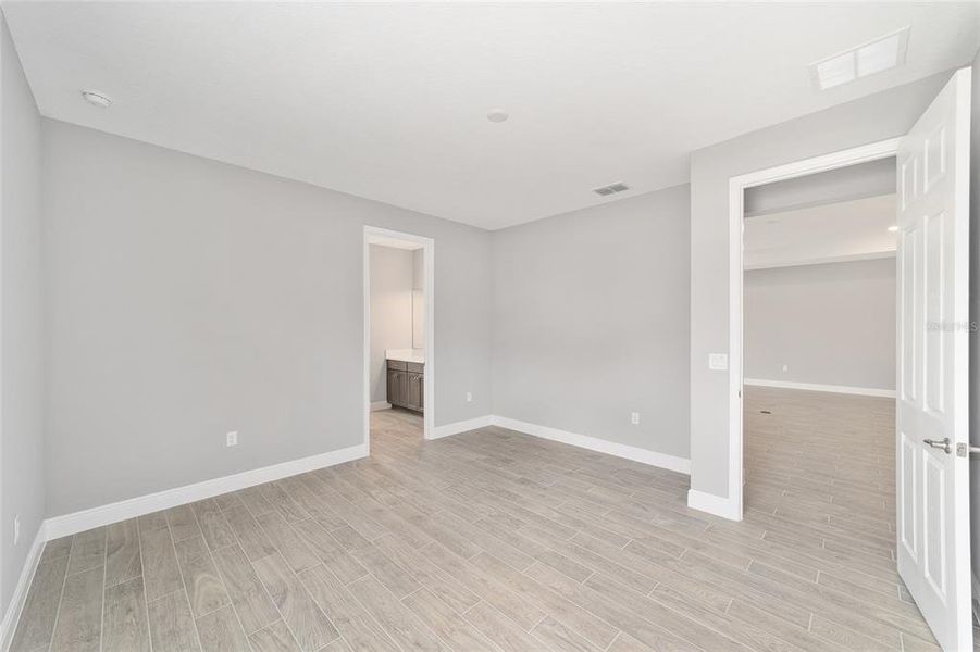 Spacious, unfurnished interior of a new home in On Top of the World Communities, Ocala (Image 32).