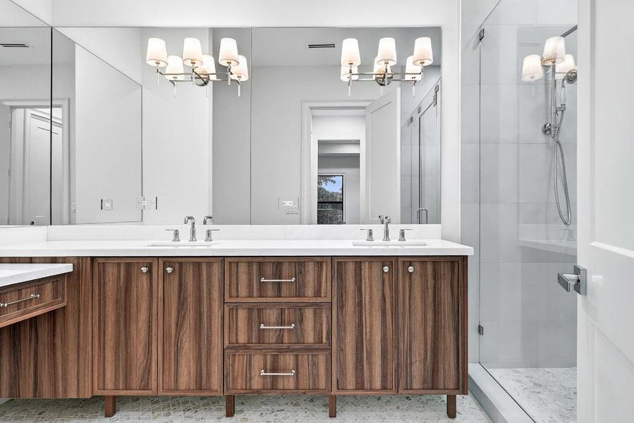 109-ARLINGTON-PL-33405-032