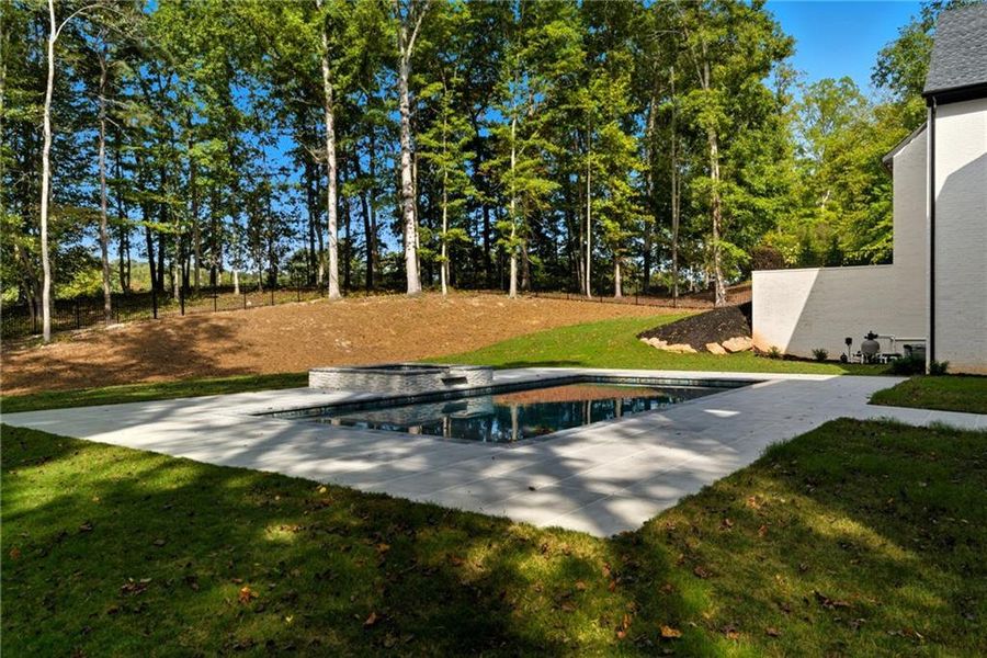 Community amenities in , Alpharetta (Image 93).