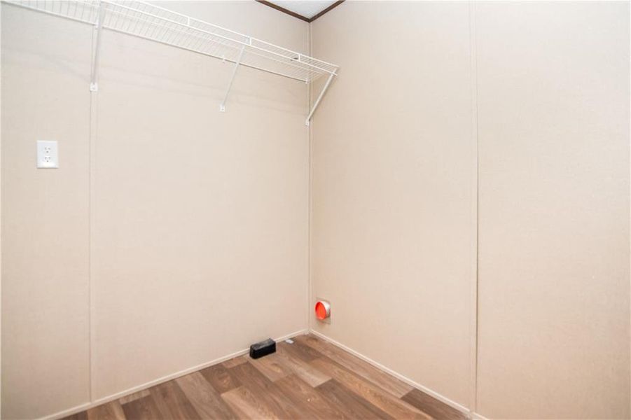Spacious, unfurnished interior of a new home in , Talking Rock (Image 32).
