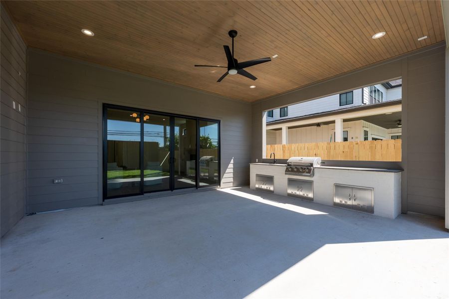 Exterior details and patio area of a home in , Houston (Image 26).