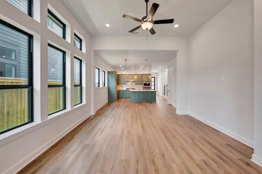 Spacious, unfurnished interior of a new home in Sienna - Landmark Row Collection, Missouri City (Image 28).
