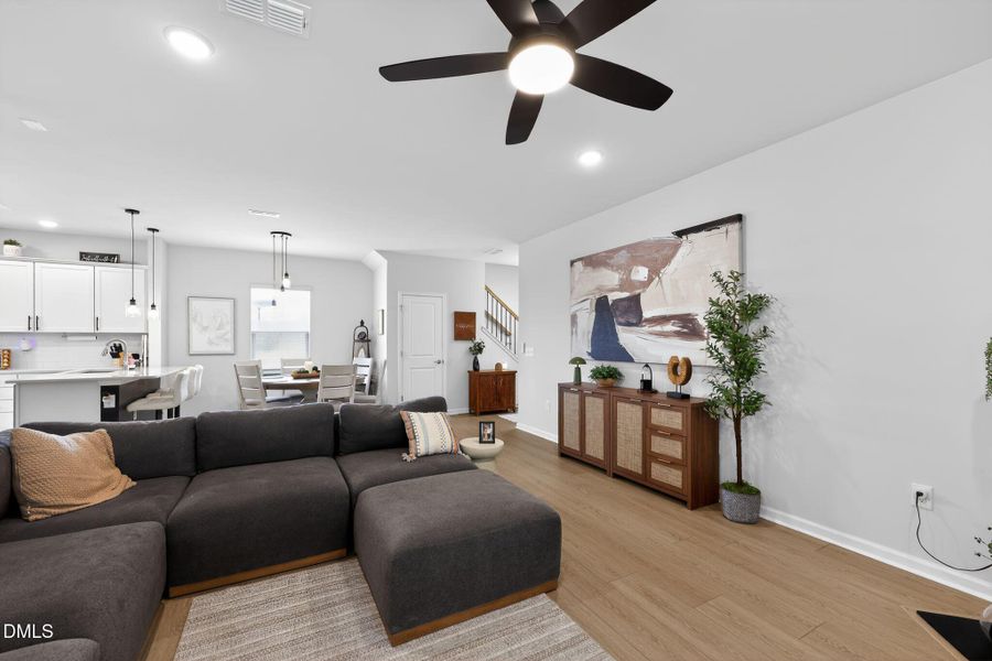 08_506_Donnegal_Farm_Dr_Fuquay-Varina_NC 08_506_Donnegal_Farm_Dr_Fuquay-Varina_NC