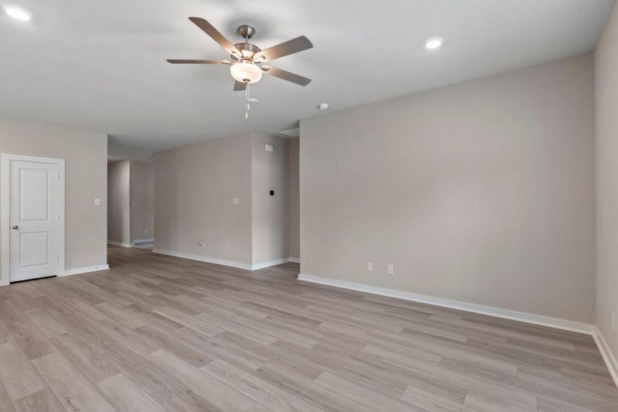 Spacious, unfurnished interior of a new home in River Ranch Trails, Dayton (Image 19). Spacious, unfurnished interior of a new home in River Ranch Trails, Dayton (Image 19).