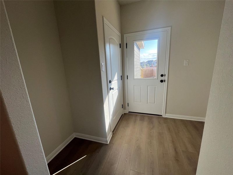 Spacious, unfurnished interior of a new home in The Cottages at Lariat, Liberty Hill (Image 33).