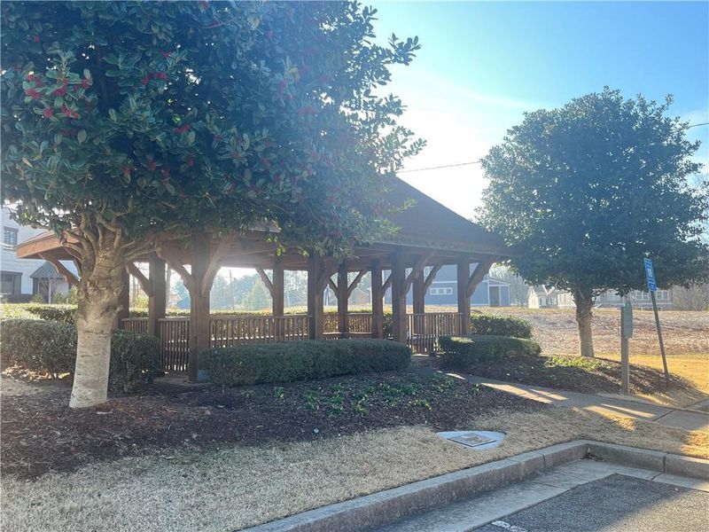 Community amenities in , Canton (Image 12).