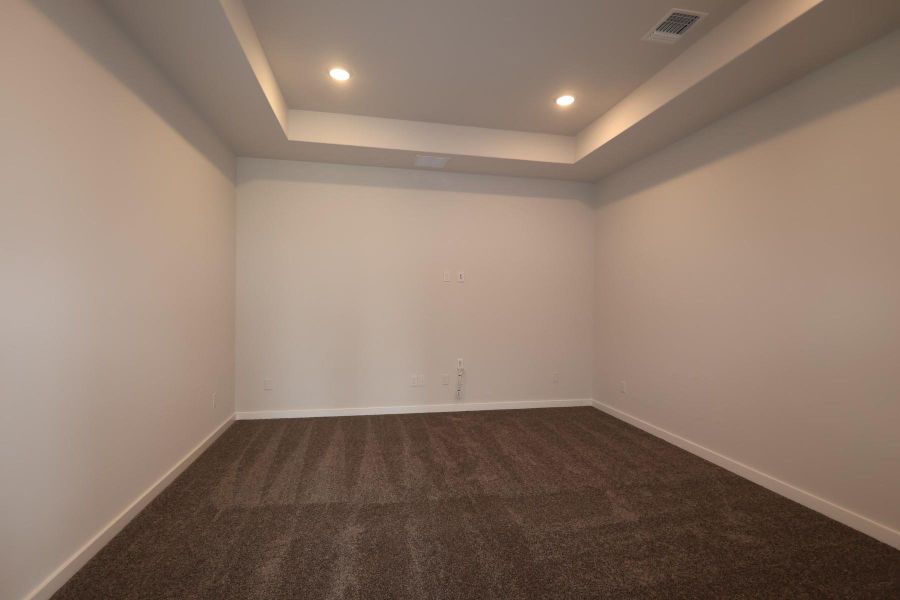 Spacious, unfurnished interior of a new home in Wolf Ranch, Georgetown (Image 17).