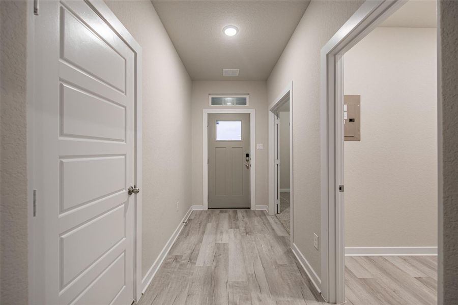 REPRESENTATIVE OF FLOOR PLAN ONLY REPRESENTATIVE OF FLOOR PLAN ONLY