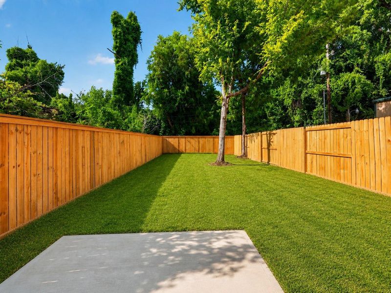 Huge back yards! grass virtually enhanced.