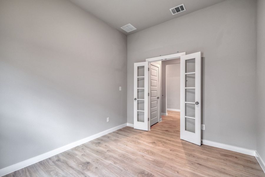 Spacious, unfurnished interior of a new home in Prairie Winds, Hutto (Image 20).