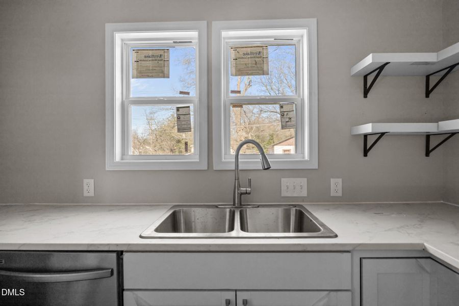 29-web-or-mls-1105 8th St HDR 024